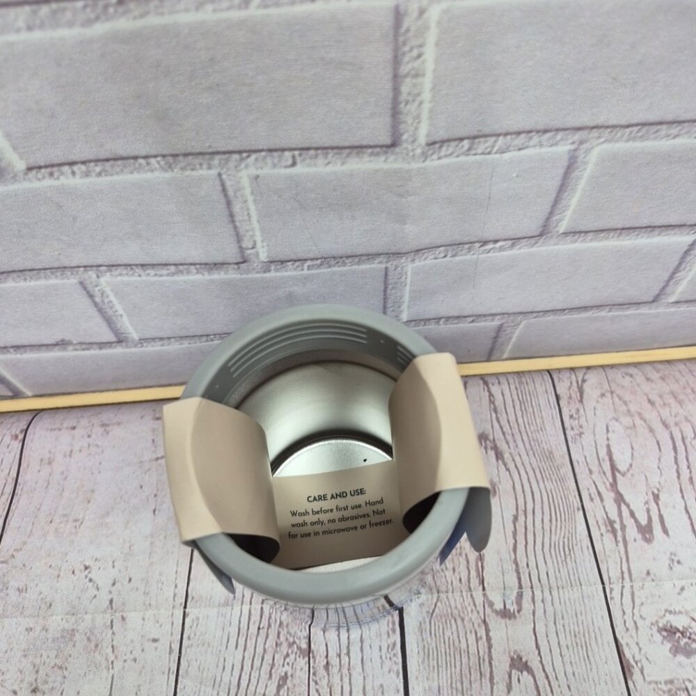 Manna Artist Series America Can Cooler 12 Oz Vacuum Insulated - Picture 2 of 6